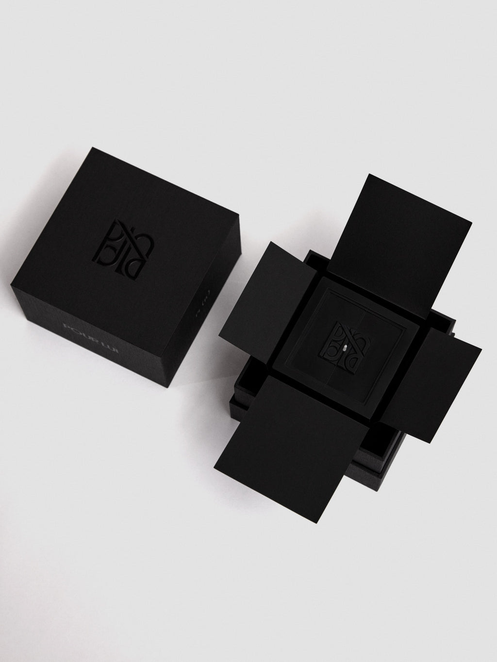 ARTWORK-01 Black