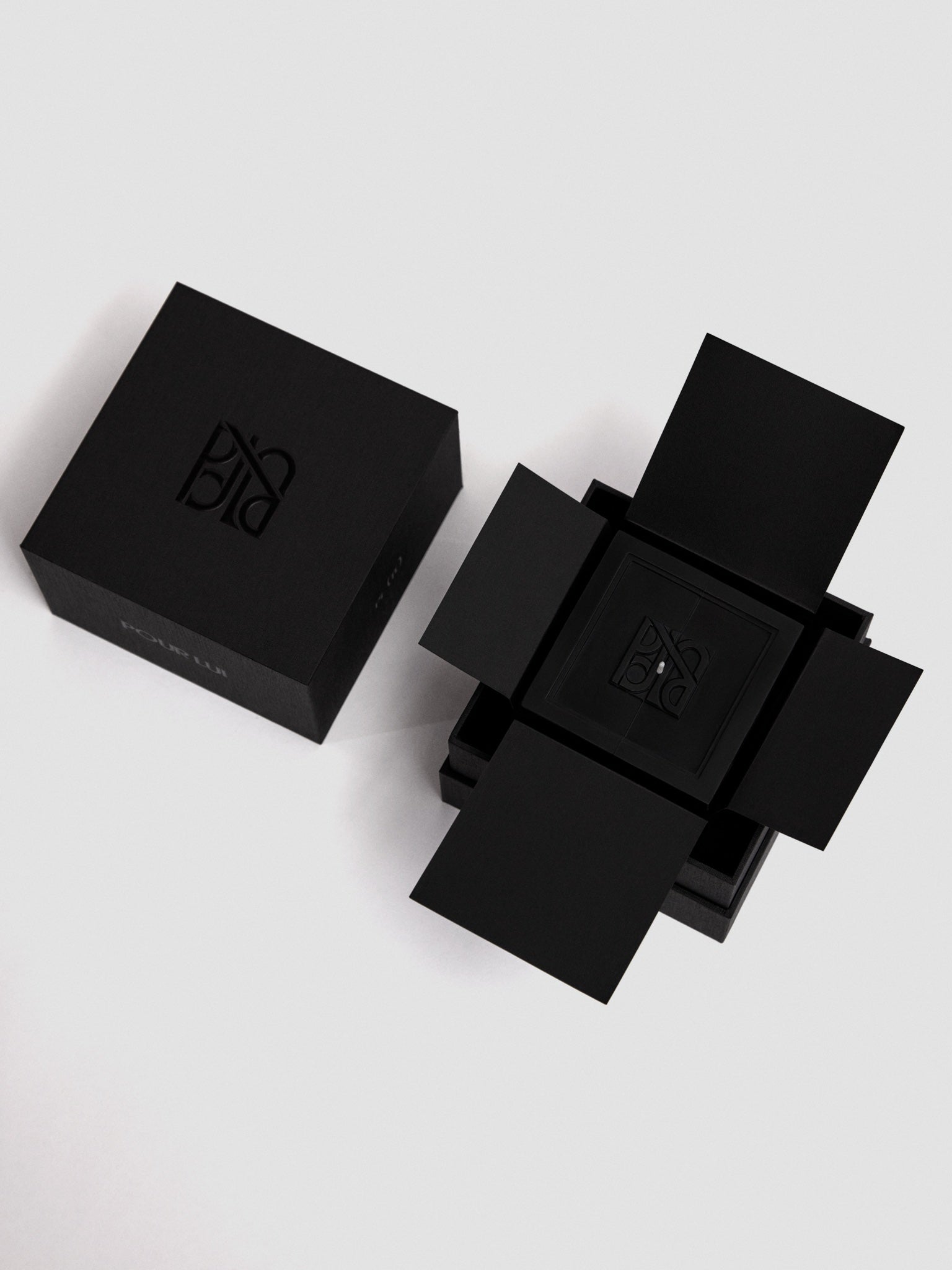 ARTWORK-01 Black