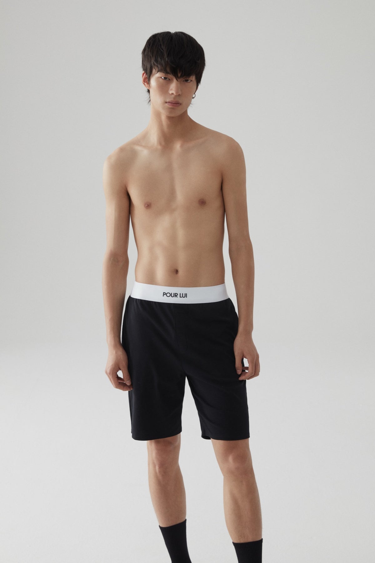SHORTS-01 Black